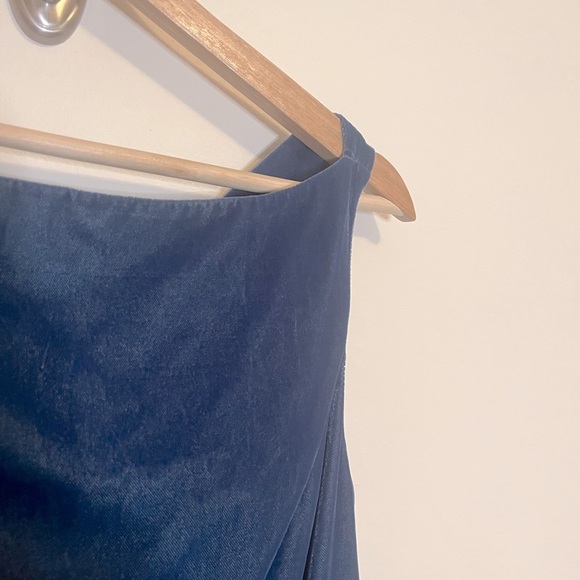 NWT Gal Meets Glam Christine Blue 
Velvet Dress Size 10 - Picture 4 of 14